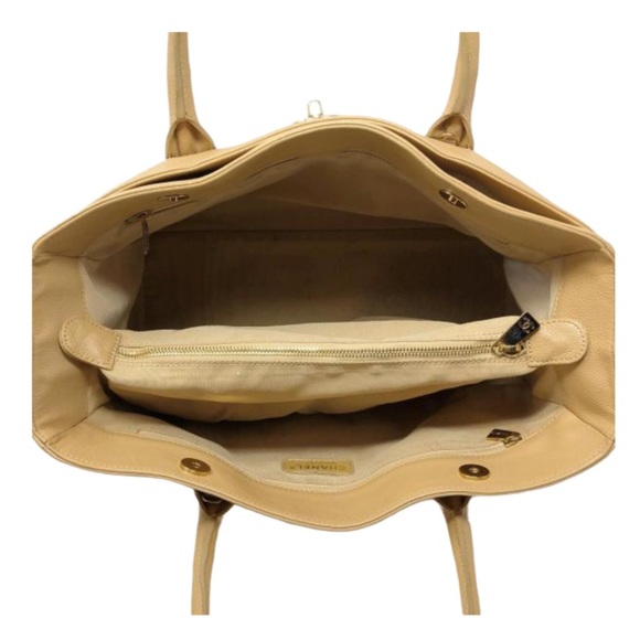 ❌SOLD❌Chanel Calfskin Medium Cerf Tote Beige GHW - Picture 9 of 10